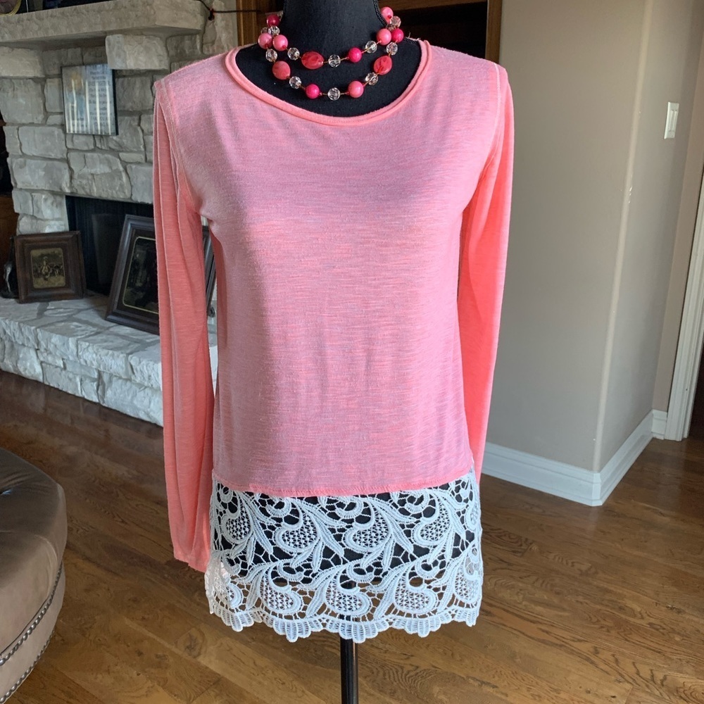 Jolt Tunic Top Crochet Hemline